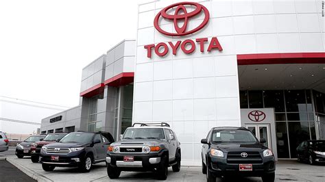 GM loses global sales title to Toyota, again - Jan. 14, 2013