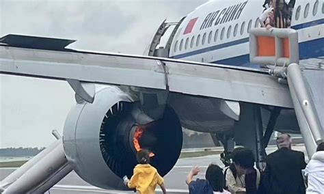 Update: Nine passengers suffer minor injuries during evacuation of Air ...