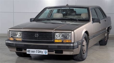 Soviet Bloc Cars Were Weird: ZIL-4102