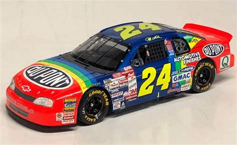 Jeff Gordon's 1999 Rainbow Warrior - WIP: NASCAR - Model Cars Magazine ...