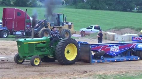 John Deere 6030 tractor pull at Beast of the East - YouTube