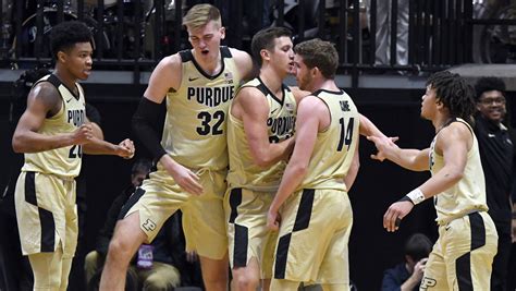 Purdue men's basketball returns to Associated Press poll at No. 17