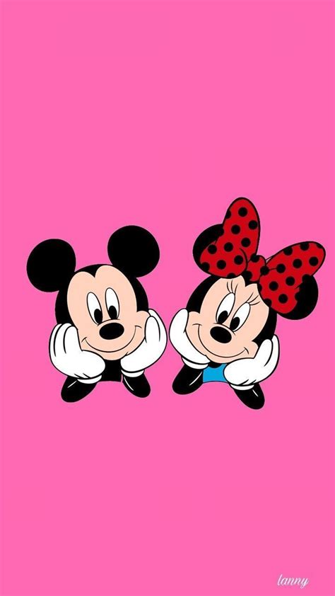 Mickey And Minnie Mouse In Love Wallpaper