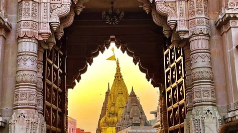 A Visitor’s Guide to Kashi Vishwanath Temple in Varanasi | Krazy Butterfly