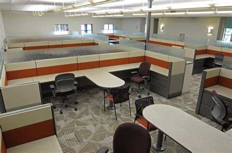 Incorporating Glass into Your Cubicle Design | EthoSource