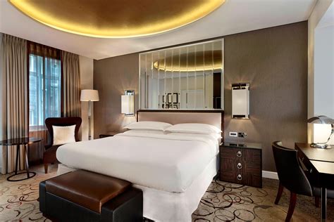 Hotel Rooms & Amenities | Sheraton Grand London Park Lane