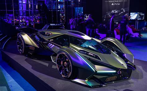 Lambo V12 Vision Gran Turismo is a single-seater from the future