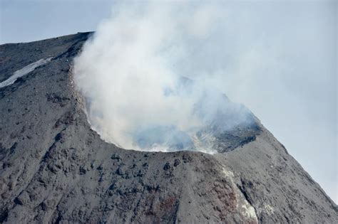 Alaska's Cleveland Volcano Explodes Saturday Morning: Alaska Volcano ...