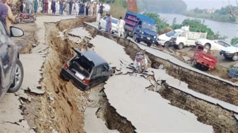 Pakistan earthquake: Death toll rises to 30, over 452 injured - India Today