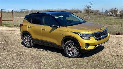 2021 Kia Seltos brings Telluride style to an affordable small SUV