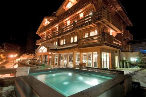 Plan Your Vacation In The Swiss Alps Chalet