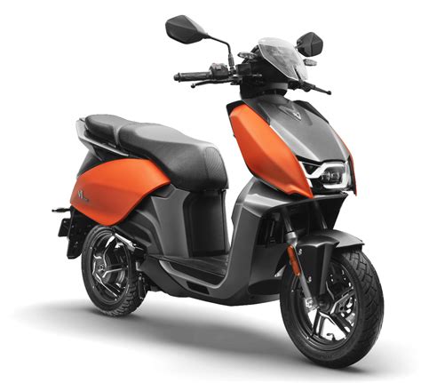 Top electric scooters / bikes in India with the maximum range