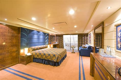 Splendida Information | MSC Cruises | Cruisemates Yacht Interior Decor ...