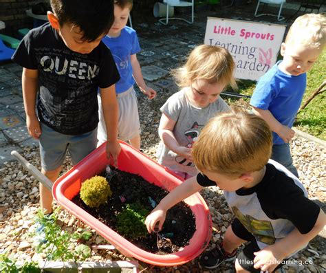 30 Garden Activities for Kids-Little Sprouts Learning