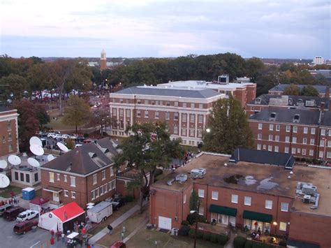 File:University of Alabama Campus 01.jpg