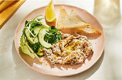 Jamie's Smoked Mackerel Pâté Recipe | Jamie Oliver Recipes | Tesco Real ...