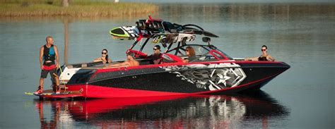 Ski Boat & Wakeboard Boats Buyers Guide | Discover Boating