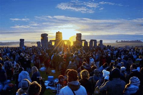 12 Fascinating Summer Solstice Celebrations Around the World (2023 ...