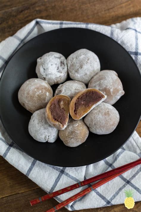 Naturally-Sweetened Red Bean Mochi (Daifuku) {vegan + oil-free ...