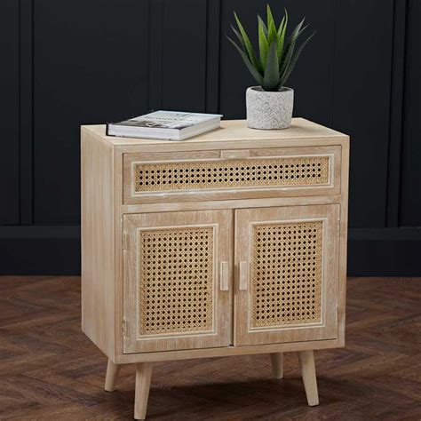 Toulouse 2 Door Single Drawer Light Oak Effect Sideboard | Wilko