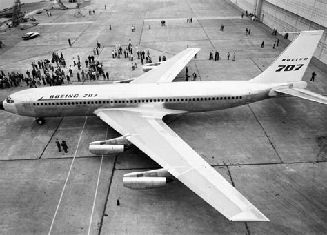 64 Years Of Flight: The Boeing 707