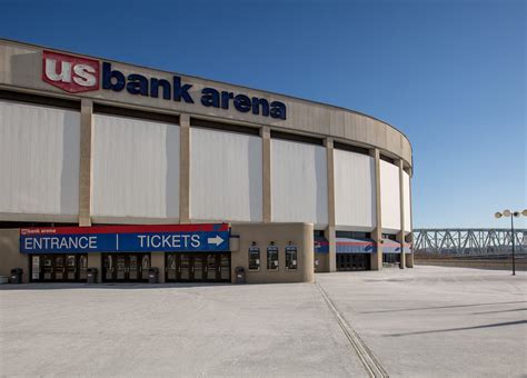 U.S. Bank Arena - Arenacross Season-Opener - Motocross Pictures - Vital MX