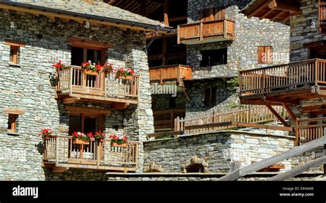 Val d'Isere chalets, France Stock Photo - Alamy