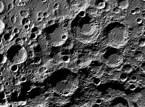 Bad Astronomy | India’s Chandrayaan-2 sees boulders and craters on the Moon