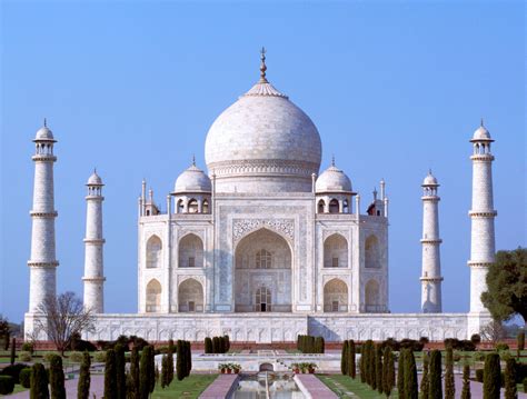 Taj Mahal Travel Tips and Guide: Things You Need to Know