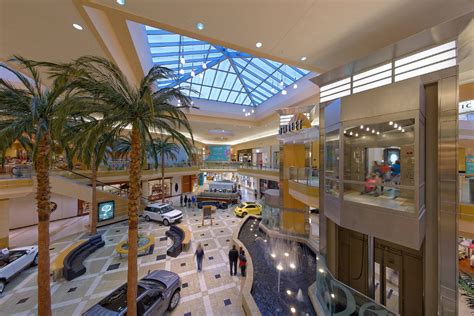 International Mall Tampa | Renaissance Tampa International Plaza Hotel ...