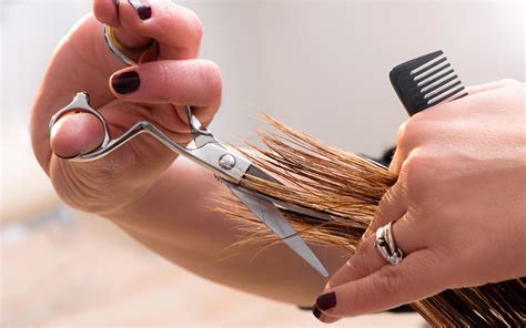 How to Cut Your Own Hair at Home When You Can't Go to a Salon — Expert ...