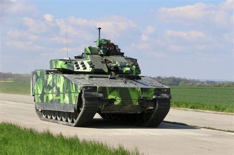 🇸🇪 Swedish CV90 MkIV IFV : r/TankPorn