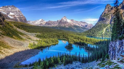 Adventure in the Rocky Mountains, Canada - Traveldigg.com