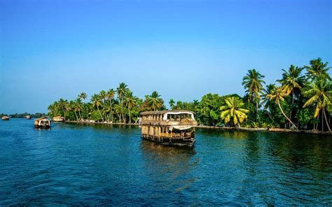 Best Time To Visit Kerala Backwaters – Timming Matters A Lot