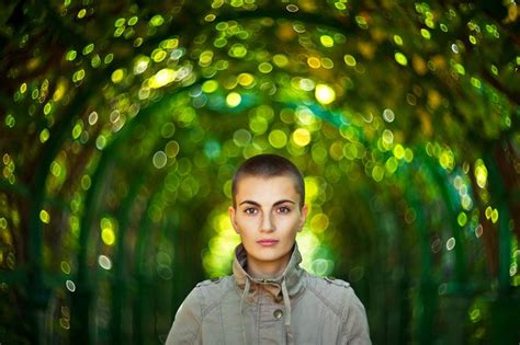 Fait avec Helios 40-2 85mm f/1.5 | Bokeh portrait, Bokeh photography ...