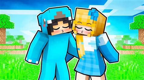 Omz KISSES HIS CRAZY FAN GIRL in Minecraft! - YouTube