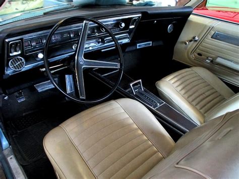 1967 Buick Riviera - Interior Pictures - CarGurus