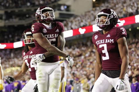 Texas A&M Aggies to search for receivers in transfer portal