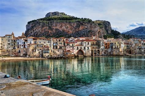 Jour 1 : Cefalù Italy Tourism, Italy Travel, Places To Travel, Places ...