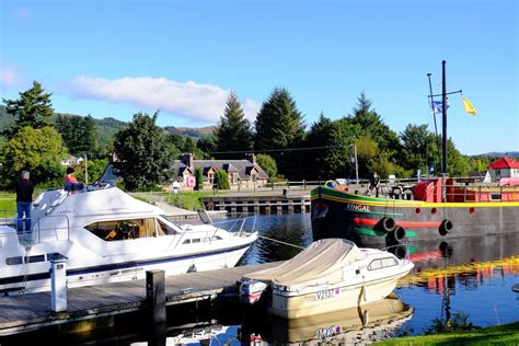 Sailing in Scotland’s Great Glen, cruising on the Caledonian Canal