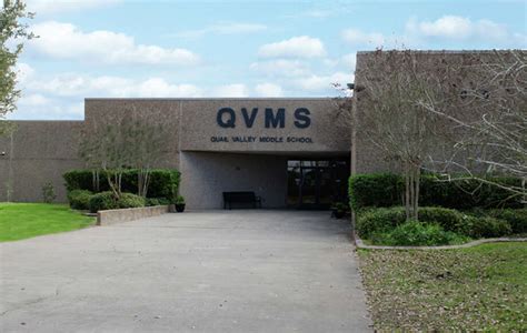 Two guns found in donated cabinet at Fort Bend ISD middle school ...