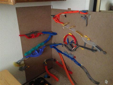 Hot wheels wall tracks makeshift wall build | Hot wheels wall, Hot ...