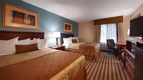 BEST WESTERN PLUS SIKESTON - Updated 2024 Prices & Hotel Reviews (MO)