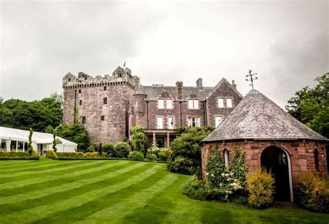 Hotel Comlongon Castle, Dumfries: the best offers with Destinia