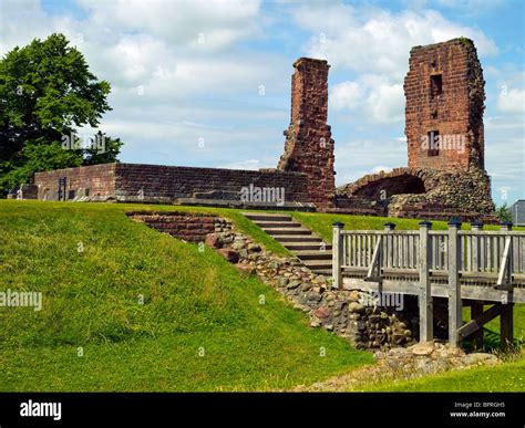 Cumbria castles hi-res stock photography and images - Alamy