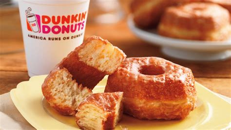 Dunkin': Croissant Donut permanent