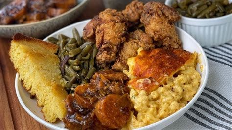 SOUL FOOD THE RIGHT WAY! Buttermilk Fried Chicken | Mac & Cheese ...