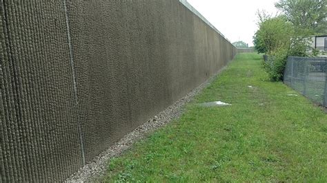 Flood wall construction at Greenlawn Ave in Columbus - YouTube