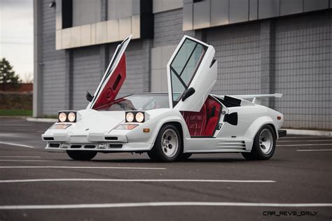 Lamborghini Countach White