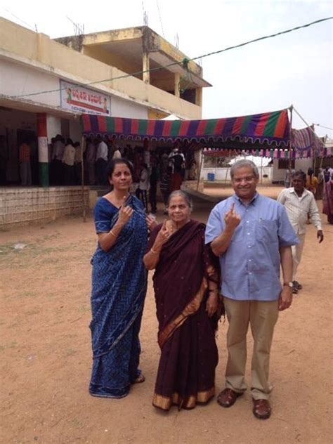 Nirmala Sitharaman Family, Nirmala Sitharaman Wiki Age Husband Family ...